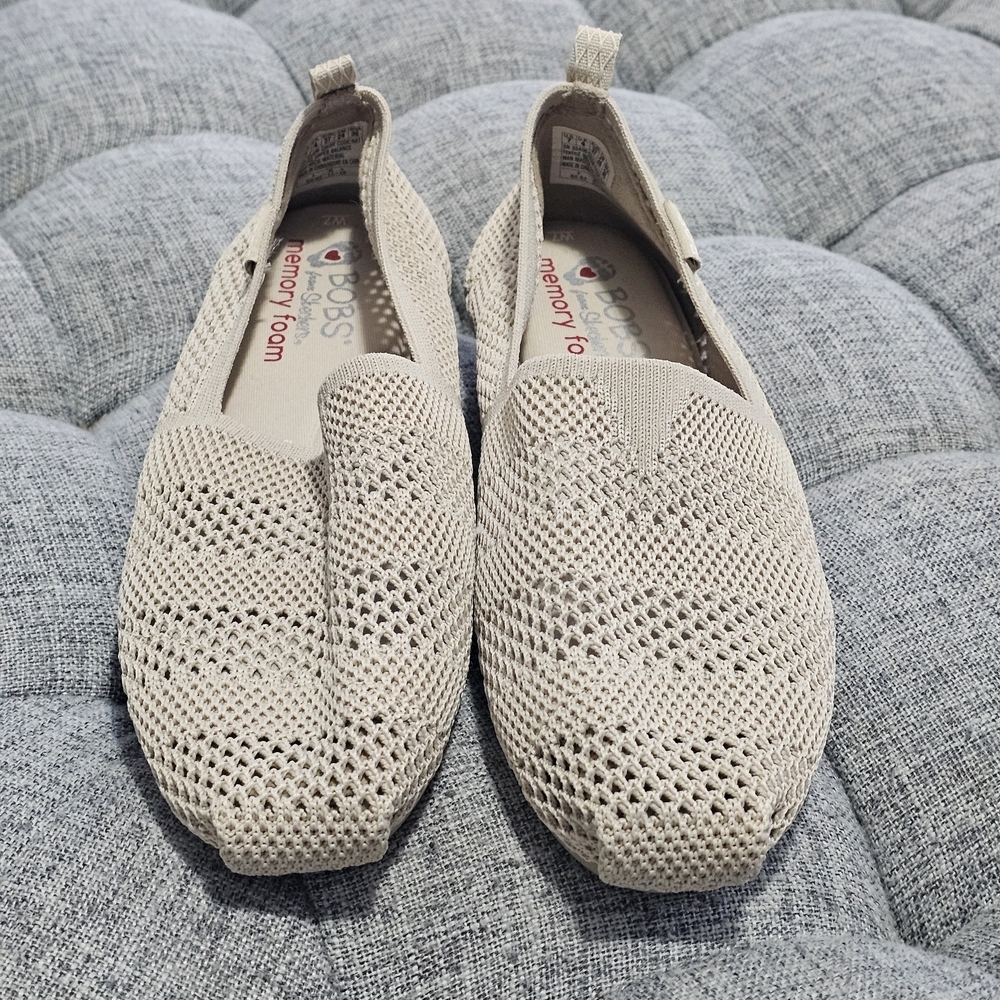 Bobs By Skechers Twiggy Flats Natural Beige Slip-On Shoes Size 7 Memory Foam